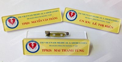 Bảng tên nhân viên mica